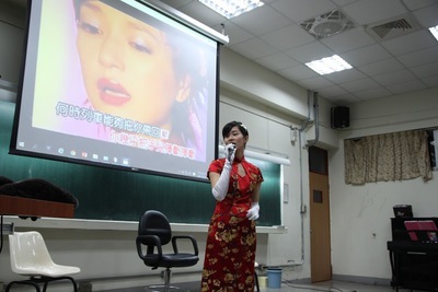 古典氣質優雅的旗袍美女!